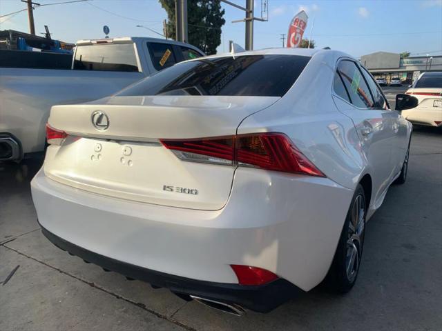2019 Lexus IS 300 300