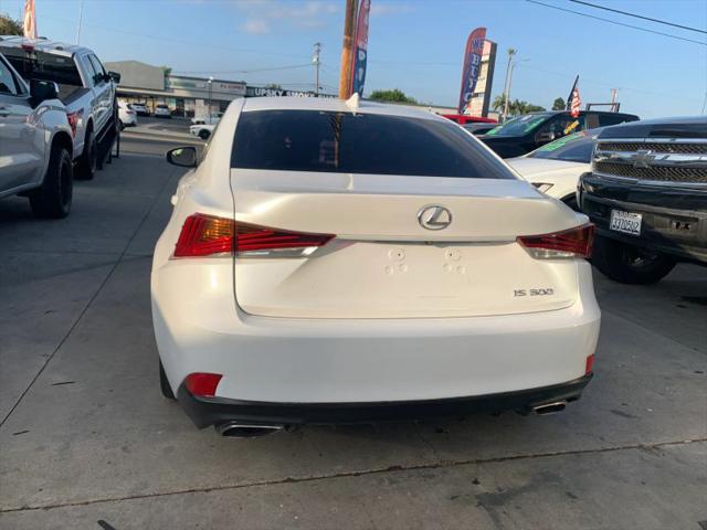 2019 Lexus IS 300 300
