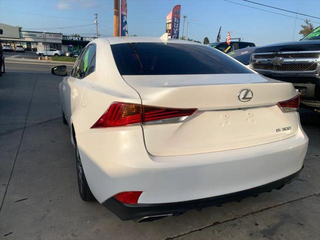 2019 Lexus IS 300 300