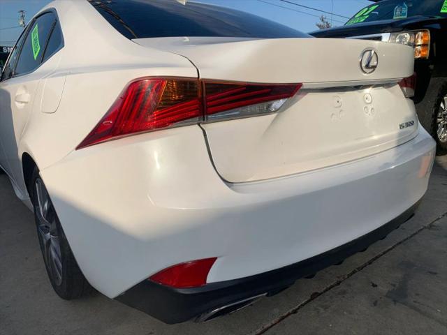 2019 Lexus IS 300 300