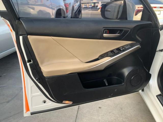 2019 Lexus IS 300 300