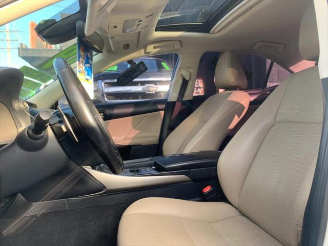 2019 Lexus IS 300 300