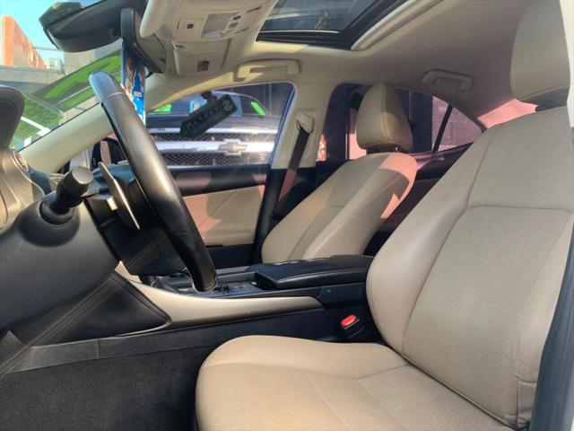 2019 Lexus IS 300 300