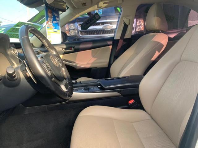 2019 Lexus IS 300 300