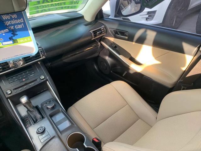 2019 Lexus IS 300 300