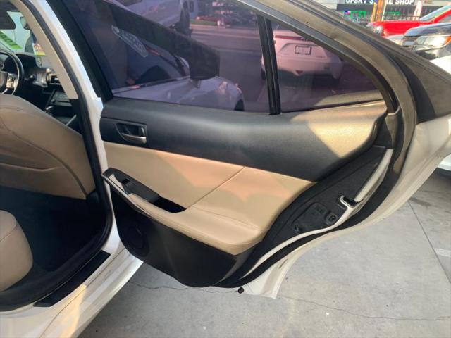 2019 Lexus IS 300 300