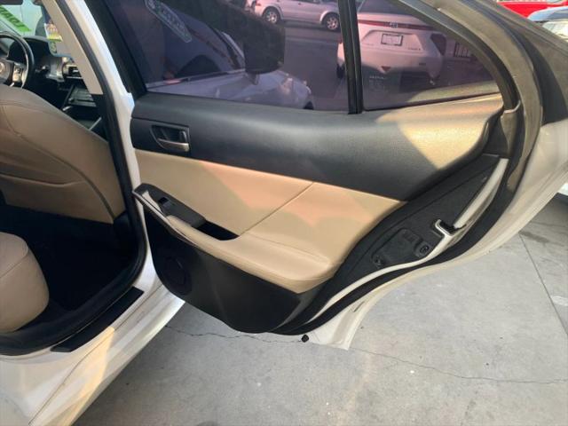 2019 Lexus IS 300 300