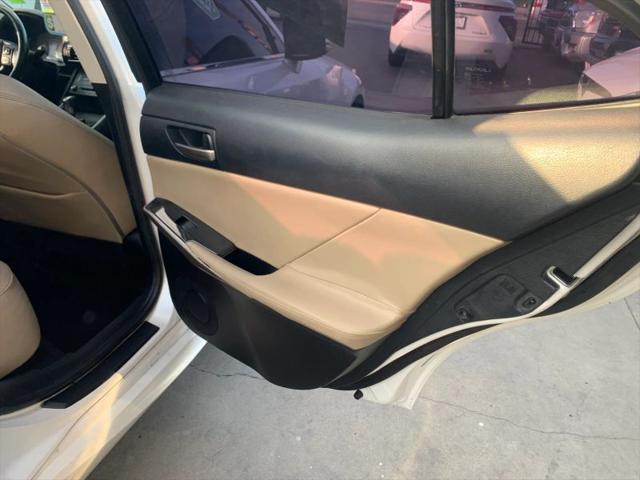2019 Lexus IS 300 300
