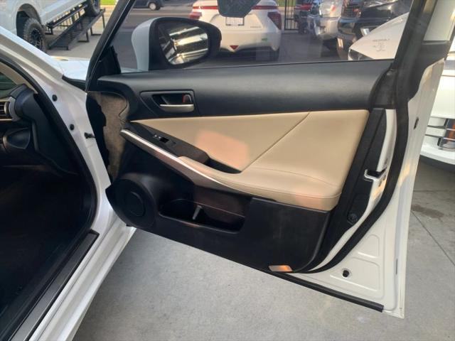 2019 Lexus IS 300 300
