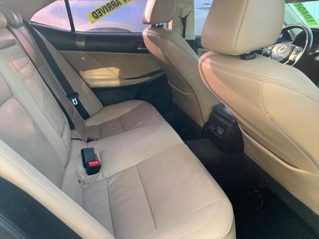 2019 Lexus IS 300 300