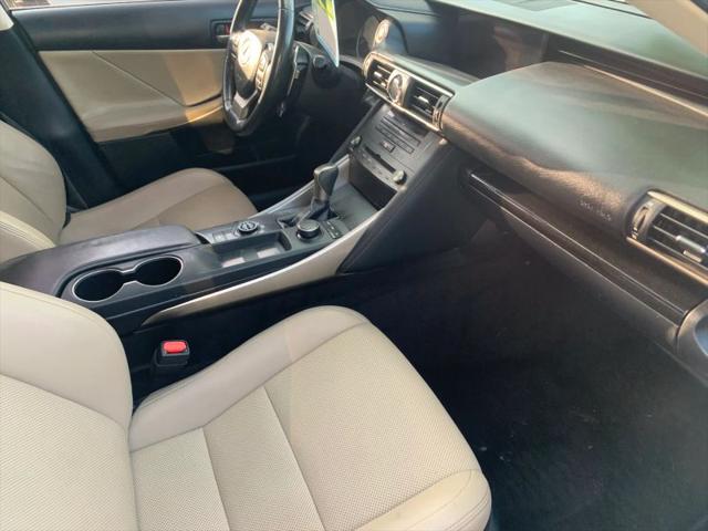 2019 Lexus IS 300 300