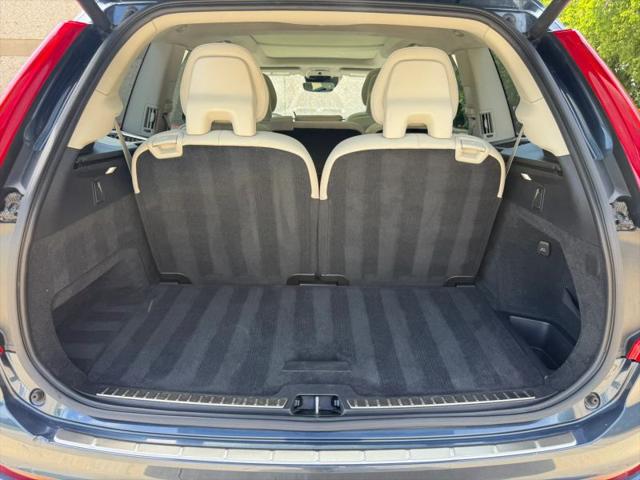2021 Volvo XC90 T5 Momentum 7 Passenger
