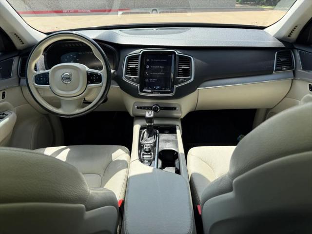 2021 Volvo XC90 T5 Momentum 7 Passenger