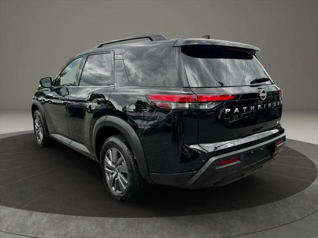 2025 Nissan Pathfinder SV 4WD