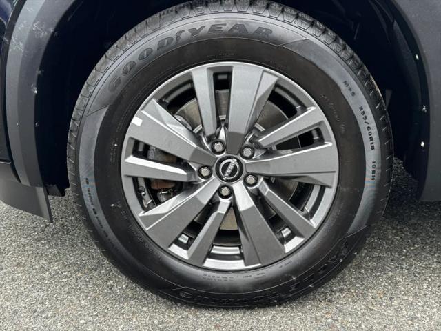 2025 Nissan Pathfinder SV 4WD