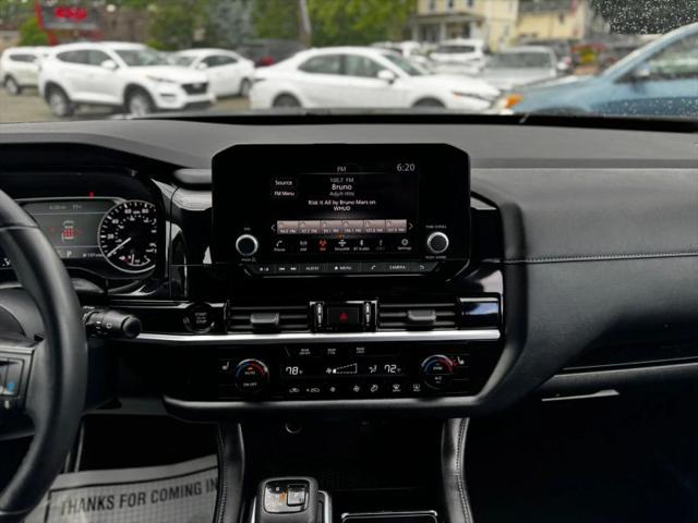 2025 Nissan Pathfinder SV 4WD
