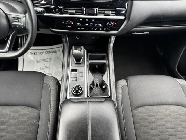 2025 Nissan Pathfinder SV 4WD