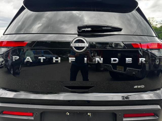 2025 Nissan Pathfinder SV 4WD