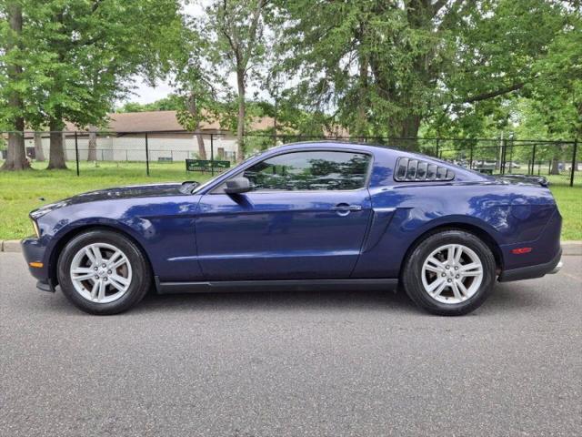 2012 Ford Mustang V6