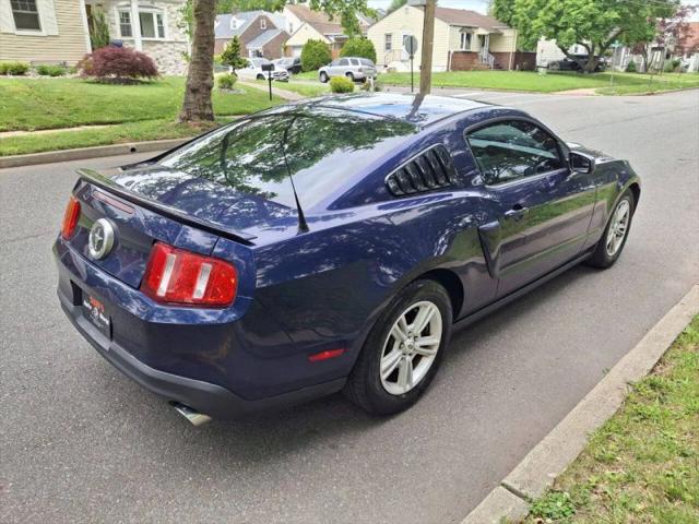 2012 Ford Mustang V6