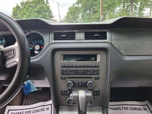 2012 Ford Mustang V6