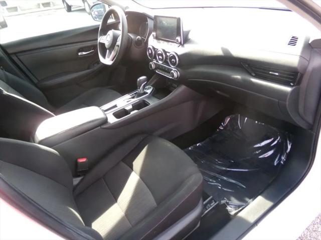 2024 Nissan Sentra SV Xtronic CVT
