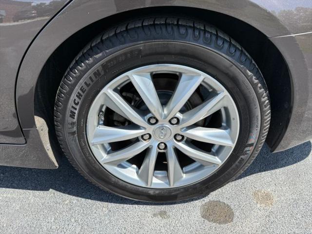2014 INFINITI Q50 Premium