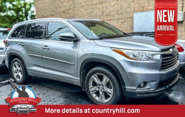 2015 Toyota Highlander Limited Platinum V6 for sale in Merriam, KS