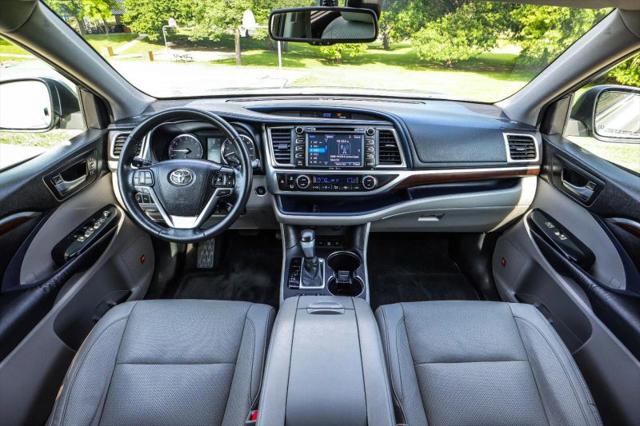 2015 Toyota Highlander Limited Platinum V6