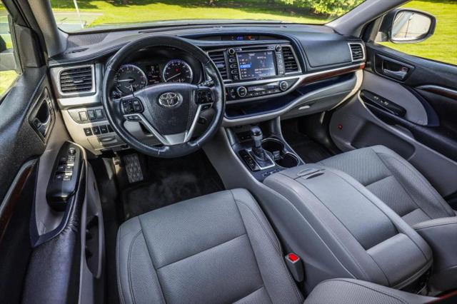 2015 Toyota Highlander Limited Platinum V6