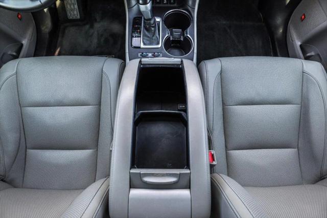 2015 Toyota Highlander Limited Platinum V6
