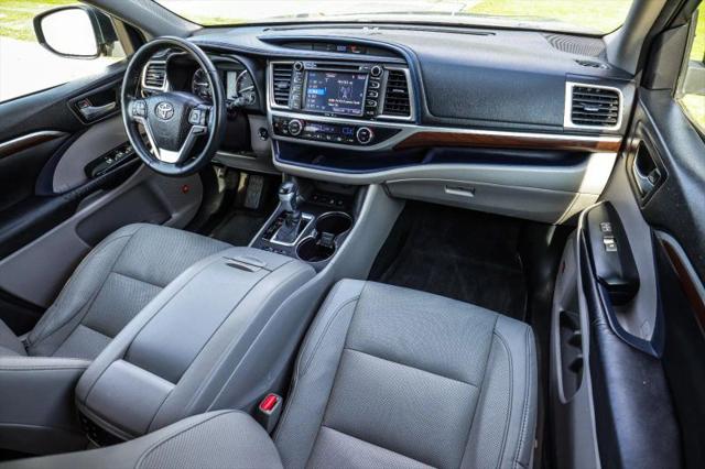 2015 Toyota Highlander Limited Platinum V6