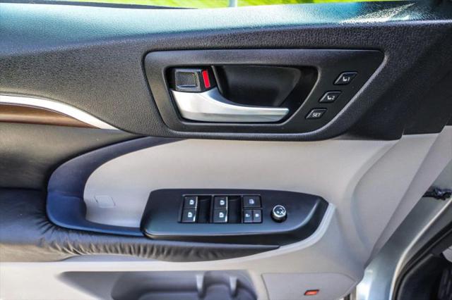 2015 Toyota Highlander Limited Platinum V6