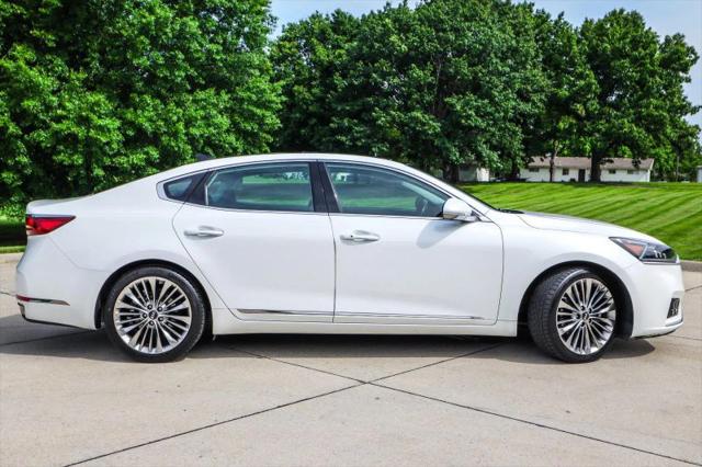 2017 Kia Cadenza Limited