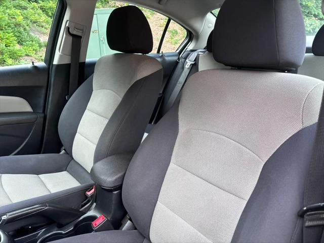2014 Chevrolet Cruze LS Auto