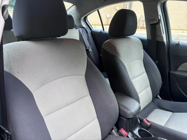2014 Chevrolet Cruze LS Auto