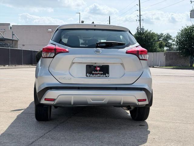 2020 Nissan Kicks SV Xtronic CVT