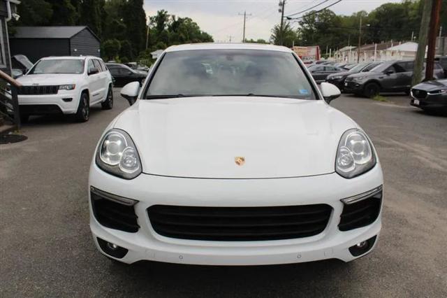 2016 Porsche Cayenne Base