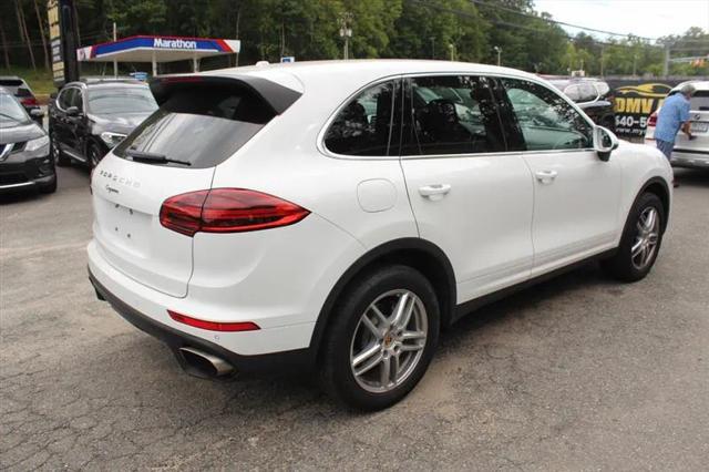 2016 Porsche Cayenne Base