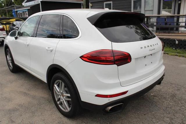 2016 Porsche Cayenne Base