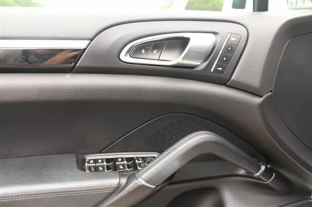 2016 Porsche Cayenne Base