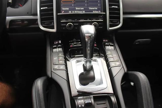 2016 Porsche Cayenne Base