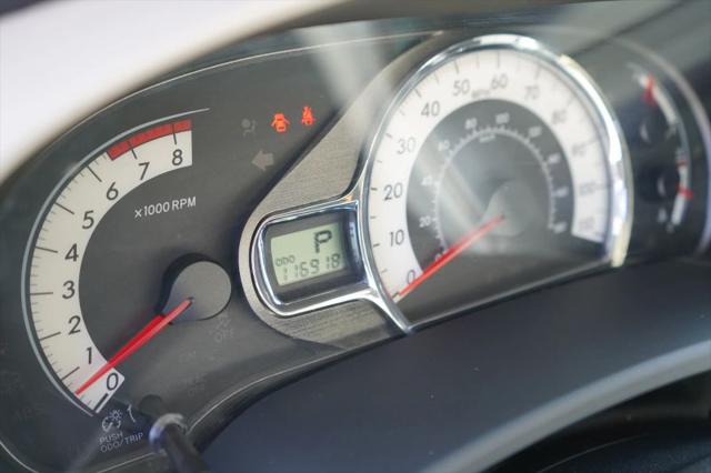 2014 Toyota Sienna SE 8 Passenger