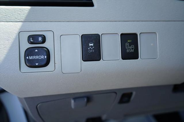 2014 Toyota Sienna SE 8 Passenger