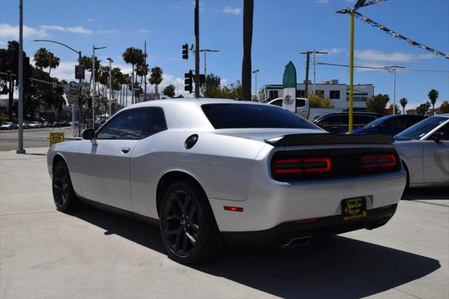 2023 Dodge Challenger SXT