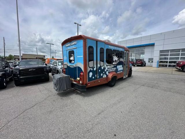 2006 Ford E-350 Cutaway Base