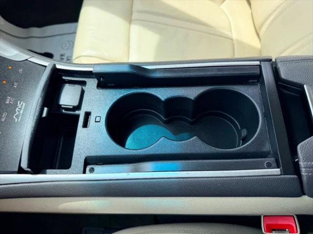 2015 Lincoln MKZ Base