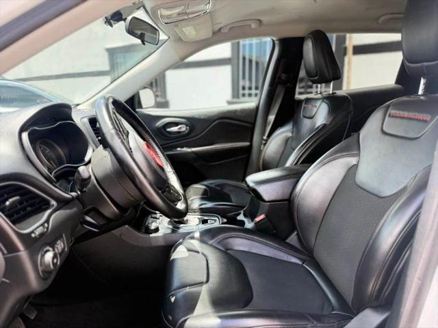 2020 Jeep Cherokee Trailhawk