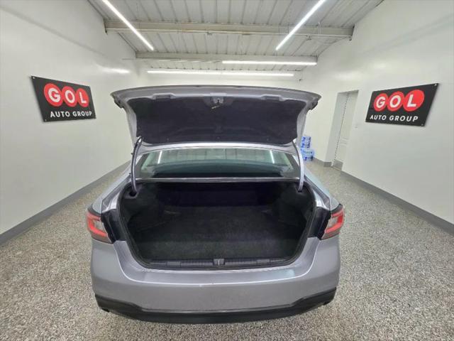 2022 Subaru Legacy Base
