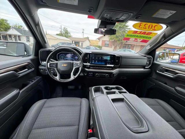 2023 Chevrolet Silverado 1500 4WD Crew Cab Standard Bed LT